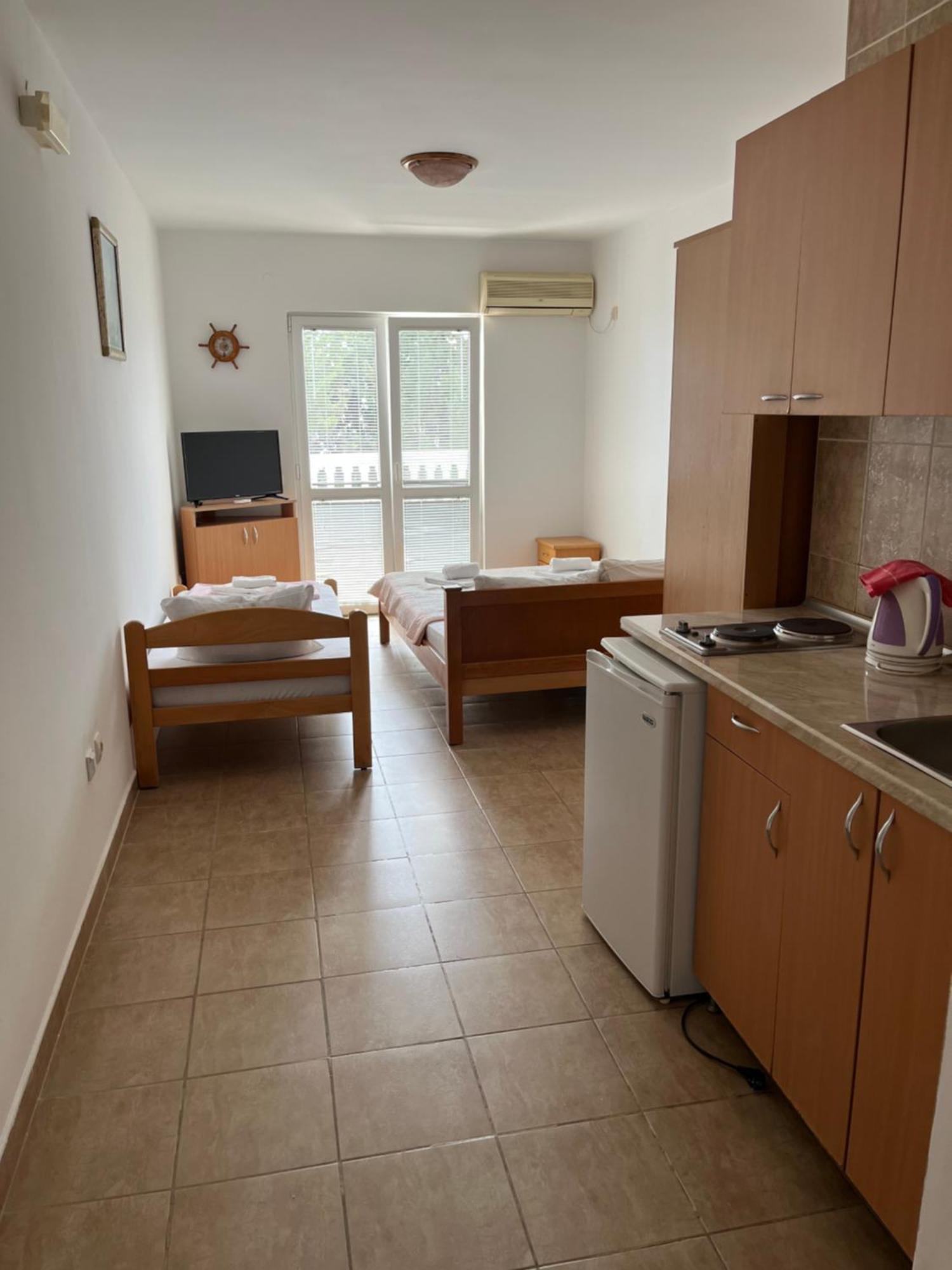 Guest House Perovic Сутоморе Екстер'єр фото